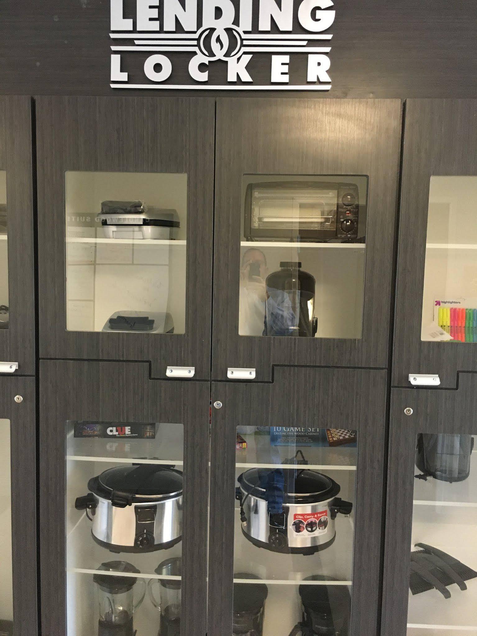 士麦那烛木套房酒店 外观 照片